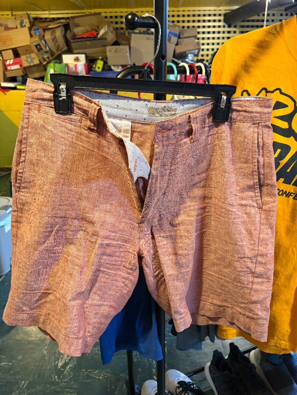 Bruno Sz 32 Red Khaki Shorts